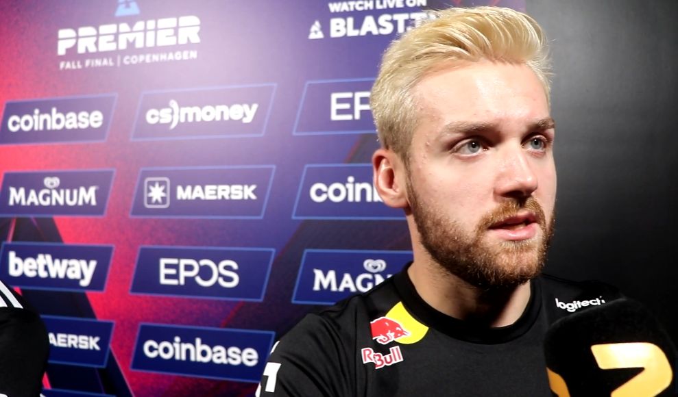 TOBIZ： ＂ nilo , 我觉得他超级超级好＂