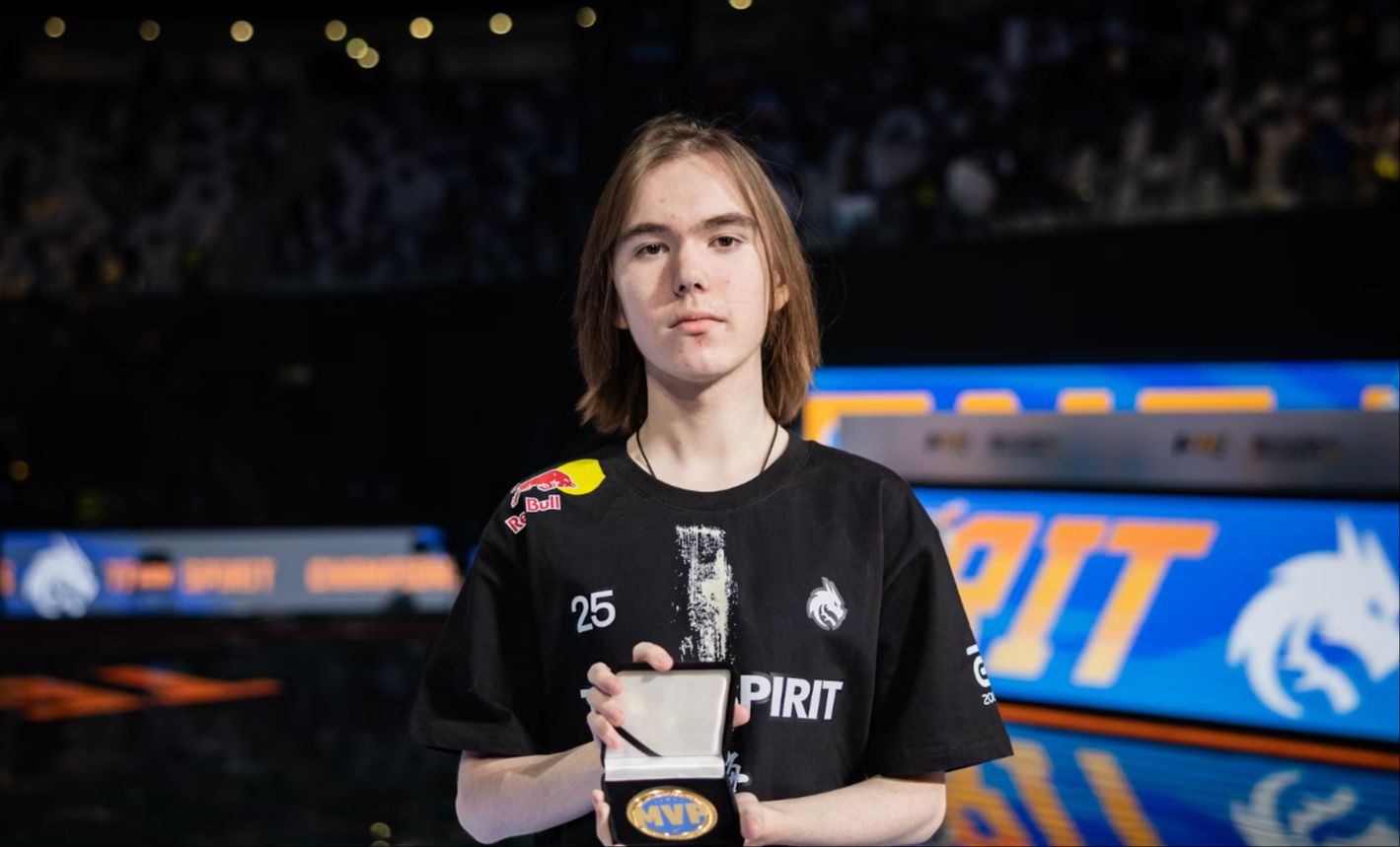 UP官宣夏季赛大名单：上单轮换，辅助引入TES替补