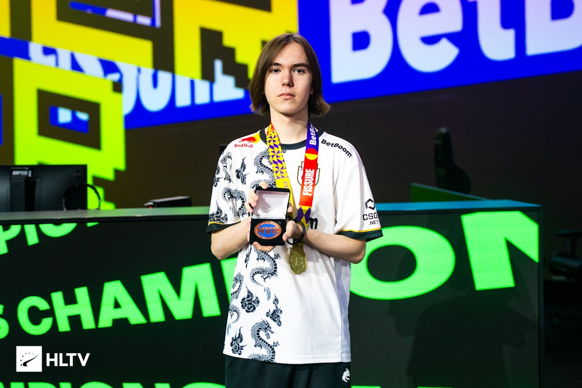 BLG赛后群访 ELK直言对线没打过Ruler bin：都打得没对面好